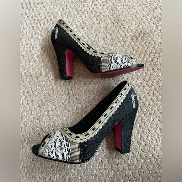 Kenzie Allison Pumps - Picture 2 of 6
